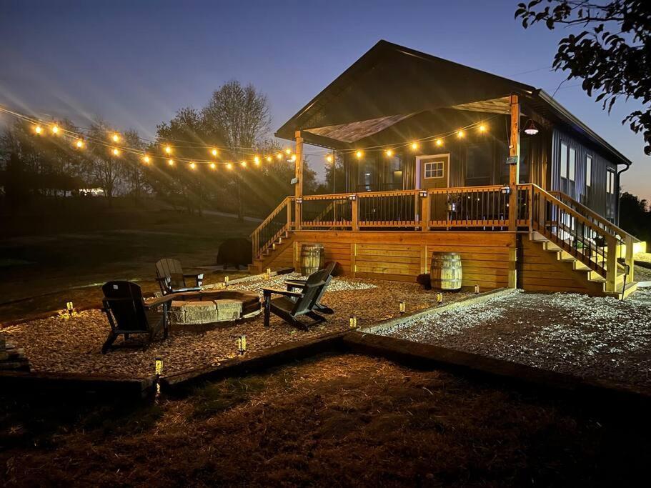 Bourbon Barrel Cottages #2 Of 5 On Kentucky Trail Lawrenceburg Exterior photo